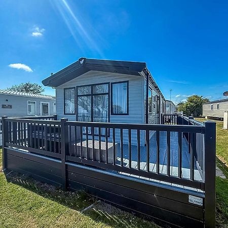 Beautiful 6 Berth Caravan, Nearby Beach In Suffolk Ref 68016Bs Lowestoft Exterior photo